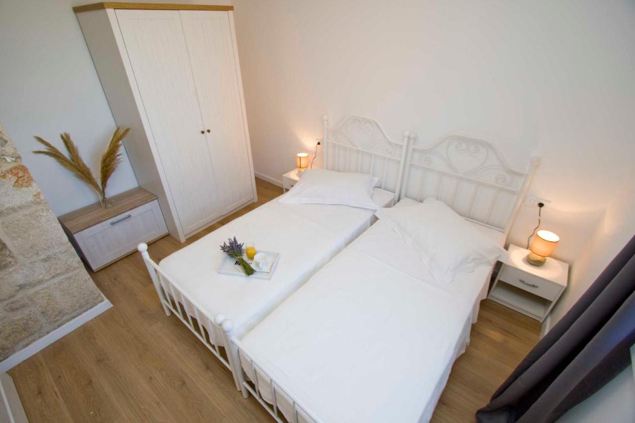 Apartmani Rustica Drasnice Esterno foto